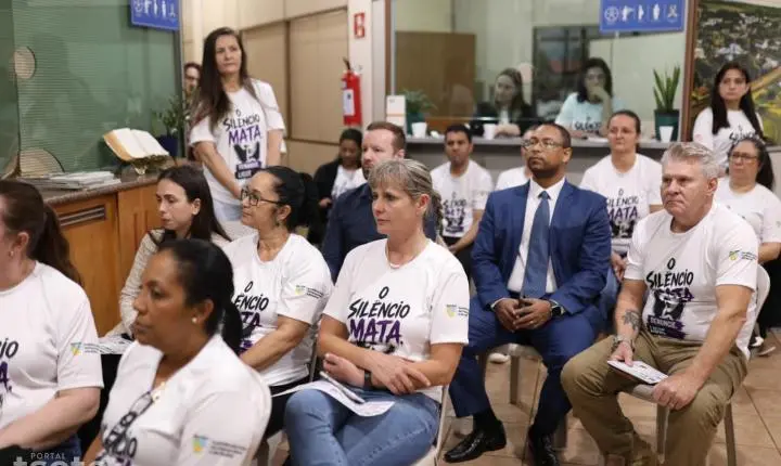 Maripá promove ação de conscientização contra a violência à mulher mesmo com chuva