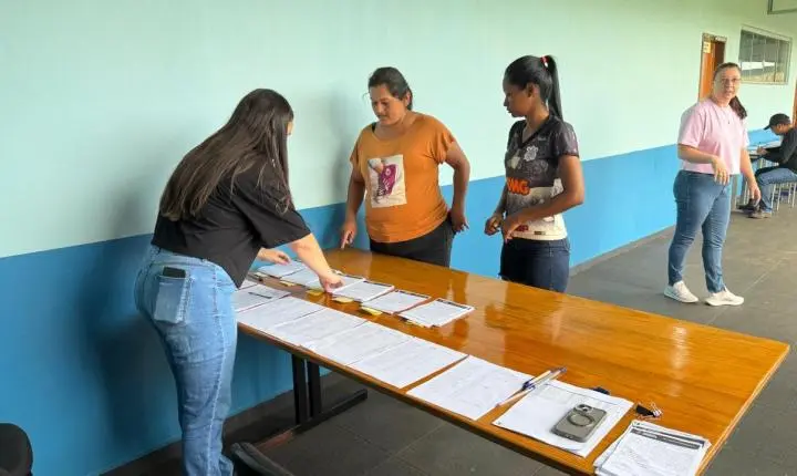 Maripá realiza entrega inédita de kits de materiais escolares para alunos da rede municipal de ensino