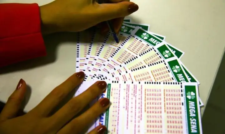 Mega-Sena acumula novamente e prêmio principal vai para R$ 62 milhões