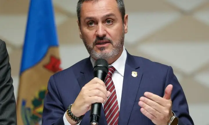 Mendonça determina o afastamento do diretor-geral da Polícia Federal