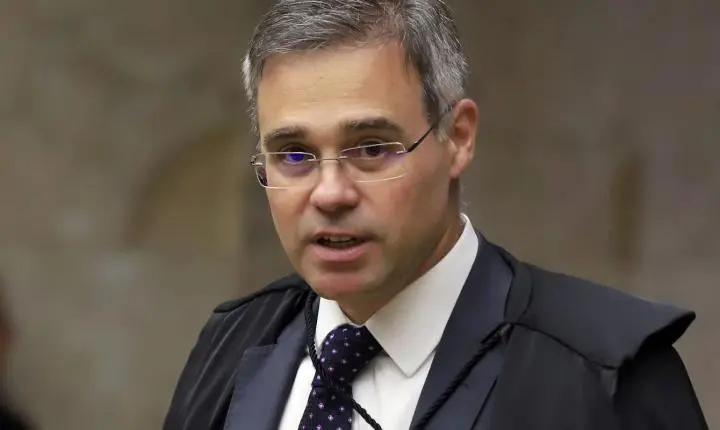 André Mendonça será o relator da investigação sobre pagamentos de Vorcaro para o filme Dark Horse