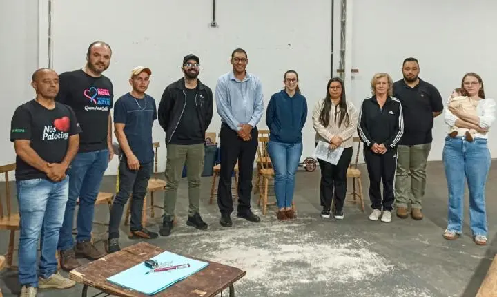 Moradores do Jardim Esperança recebem orientações para criação de associação