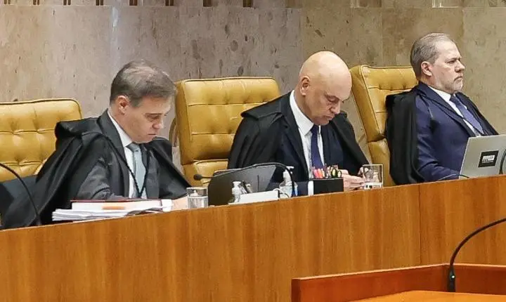 Alexandre de Moraes acusa André Mendonça de tentar incluir seu nome em delação