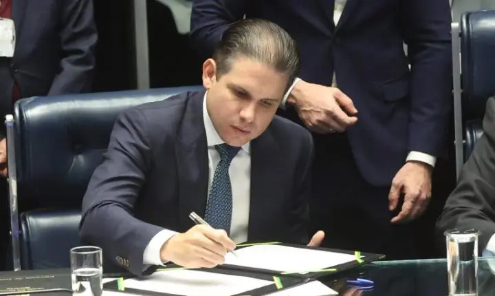 Câmara aprova adoção imediata da nova escala de trabalho para terceirizados