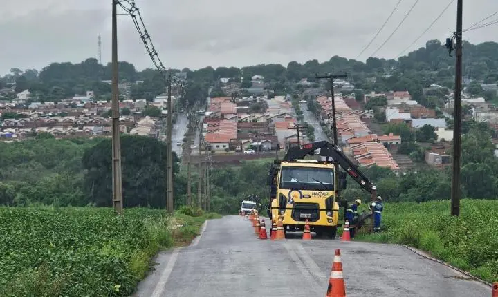 Município implanta iluminação pública em via que liga a Cohapar ao Parque Industrial