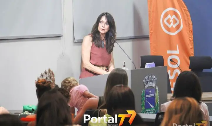 Noite de reflexão: evento na Câmara de Palotina destaca desafios das mulheres