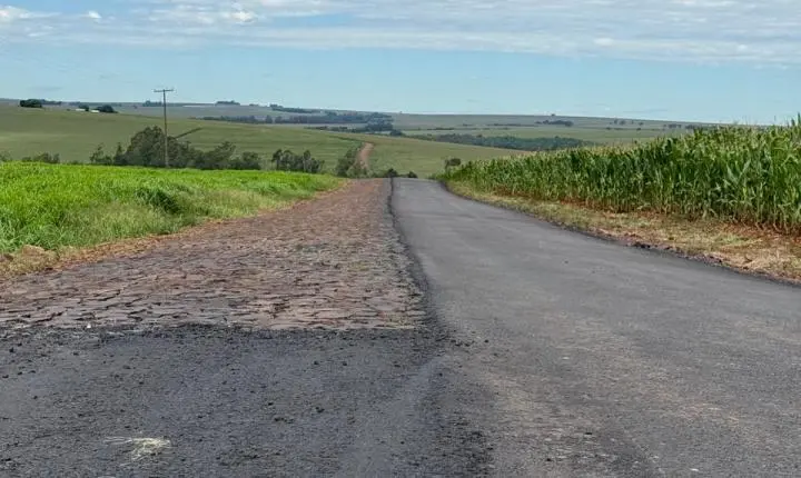Nova etapa de pavimentação avança na Estrada Bela Vista em Terra Roxa