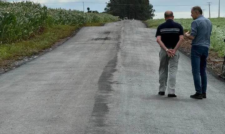 Nova etapa de pavimentação avança na Estrada Bela Vista em Terra Roxa