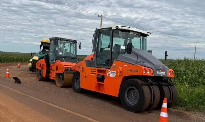 Nova etapa de pavimentação avança na Estrada Bela Vista em Terra Roxa