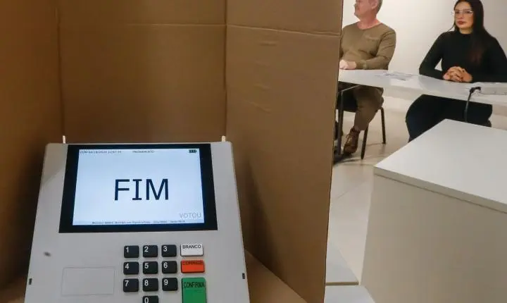 Novas tecnologias levam a Justiça Eleitoral a reforçar regras de votação