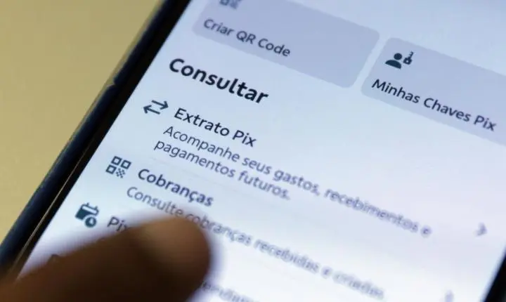 Número de transações com Pix sofre queda após proibição de bets