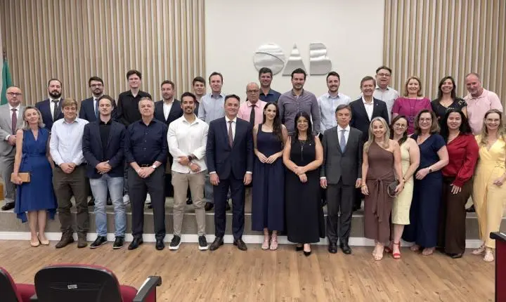 OAB Palotina recebe presidente da OAB Paraná para palestra sobre ativismo jurídico do STF