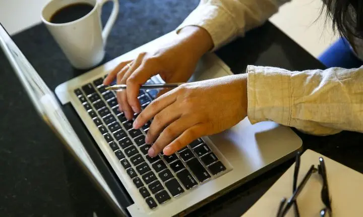 ONU Mulheres lança formação digital gratuita para mulheres em 10 capitais brasileiras