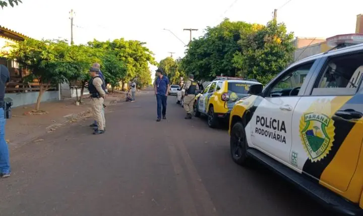Operação integrada interdita dois estabelecimentos e prende foragido em Palotina