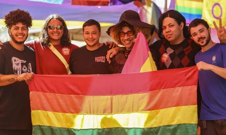 Pessoas trans encontram inclusão e apoio em projeto de futebol no Distrito Federal