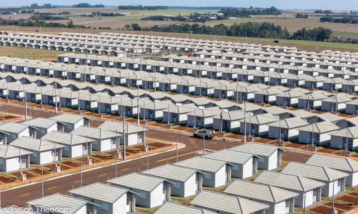 Pacaembu entrega 1.028 casas neste sábado em Palotina