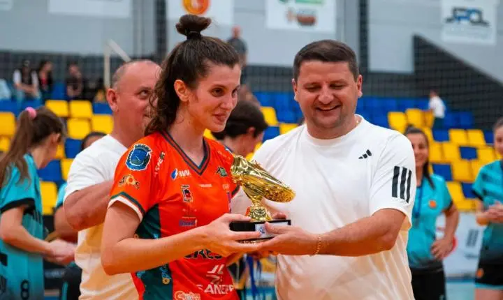Palotina conquista o tricampeonato da Copa AMOP de Futsal Feminino