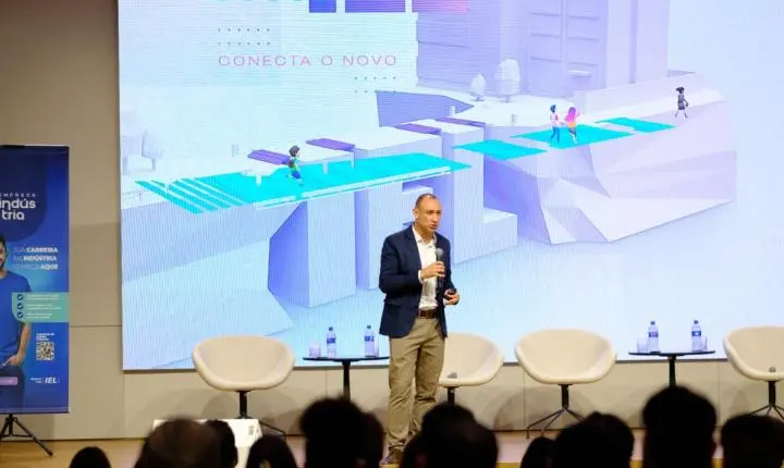 Palotina debate desafios para aproximar empresas e profissionais