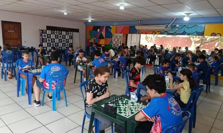 Palotina realiza terceira etapa do Circuito Municipal de Xadrez