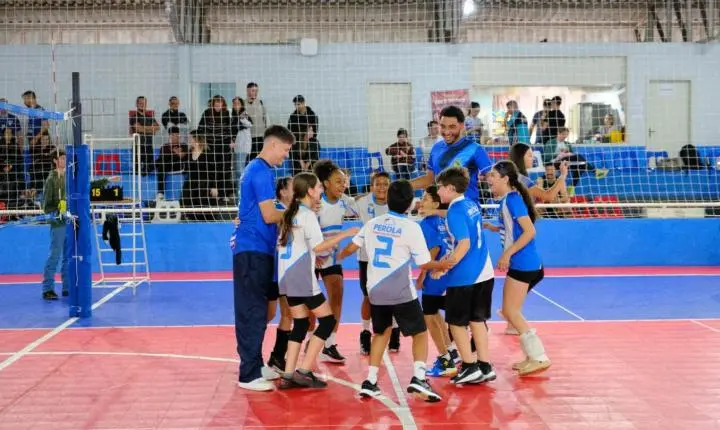 Pérola B conquista o título do minivôlei no Campeonato Regional de Palotina