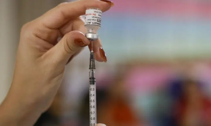 Vacinação contra o HPV reduz pela metade contaminação em jovens