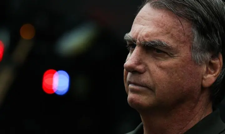 PGR apoia a retomada das visitas de Flávio Bolsonaro ao pai em prisão domiciliar