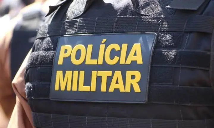 Polícia Militar recupera carro roubado encontrado abandonado em área rural de Palotina