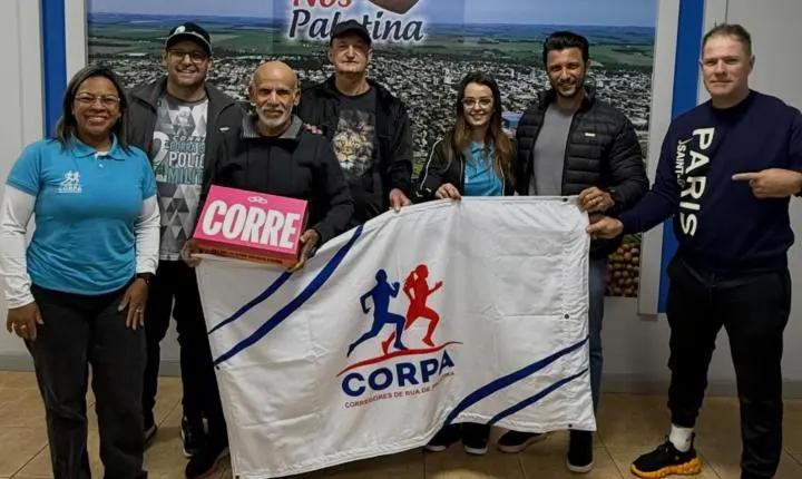 Prefeito Rodrigo Ribeiro recebe atleta Lorival Barbosa e destaca conquista no Ironman Brasil 2026