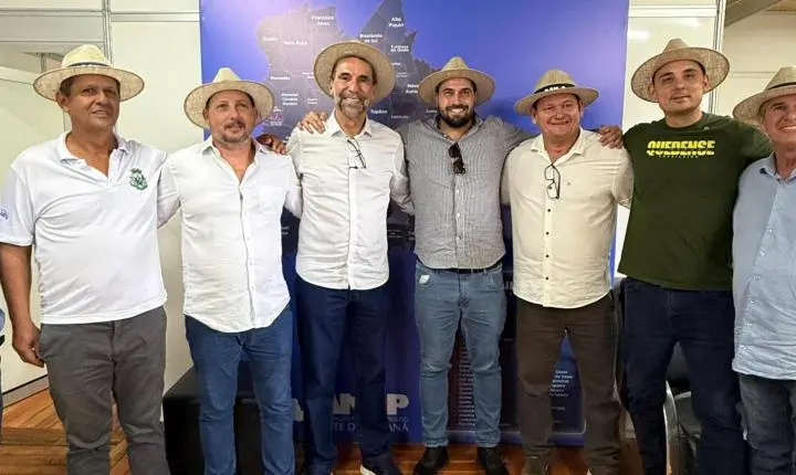 Prefeito Rodrigo Schanoski lidera articulações no Show Rural Coopavel e celebra investimento histórico para Maripá