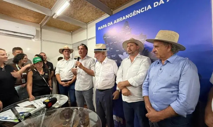 Prefeito Rodrigo Schanoski lidera articulações no Show Rural Coopavel e celebra investimento histórico para Maripá
