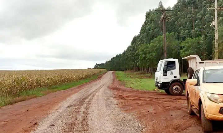 Prefeitura de Palotina melhora estradas rurais e fortalece o setor do agronegócio