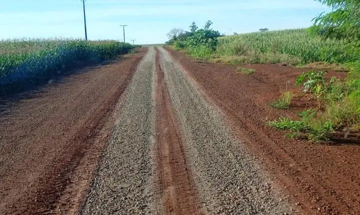 Prefeitura de Palotina realiza melhorias em estradas rurais nas regiões de São Camilo e São Pedro do Piquiri