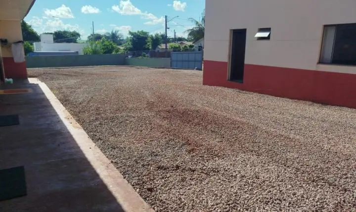 Prefeitura de Palotina realiza melhorias no pátio da sede do 2º Pelotão do Corpo de Bombeiros
