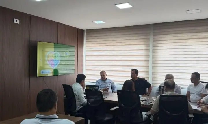 Prefeitura de Terra Roxa realiza reunião com SEBRAE para alinhar projetos de desenvolvimento para os próximos anos