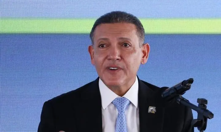Prorrogação da votação exigiu medidas extraordinárias, aponta presidente do TSE