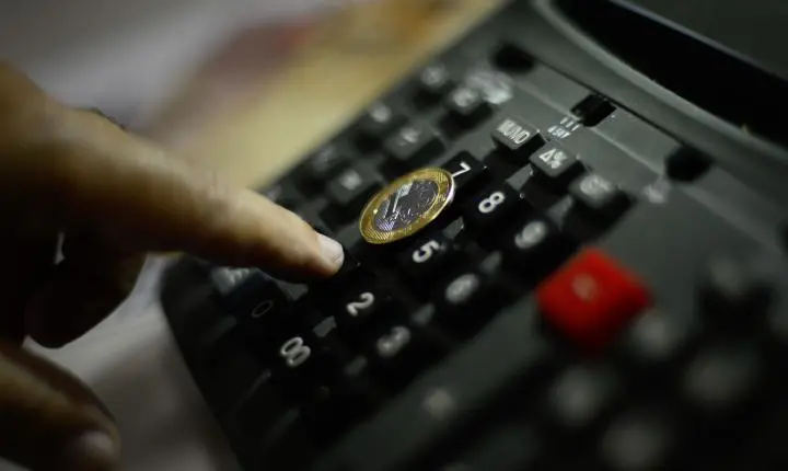 Prévia da inflação desacelera para 0,06% em julho, aponta levantamento do IBGE