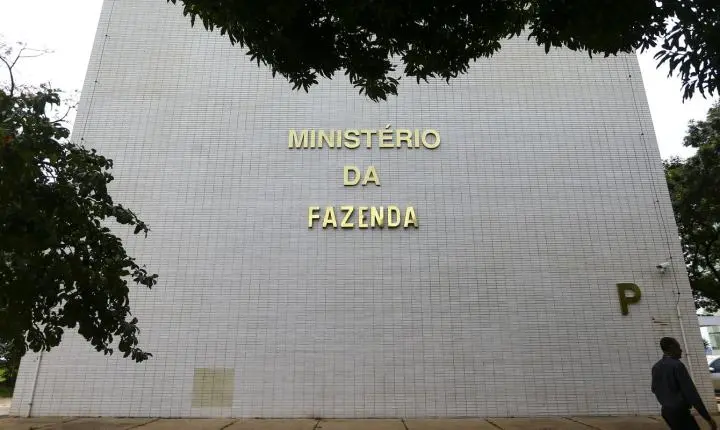 Projeção oficial de inflação para 2026 sobe para 5,1%, superando meta