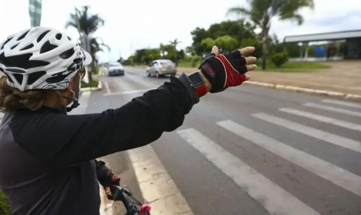 Novo projeto de lei aumenta a pena para motorista que matar pedestre ou ciclista