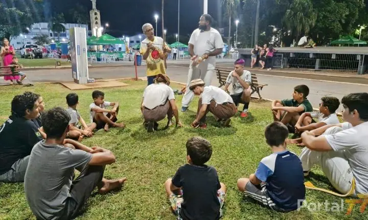 Projeto Capoerê Palotina oferece aulas gratuitas de capoeira no Ginásio Zigmundo Antochychen (Gool Bool)