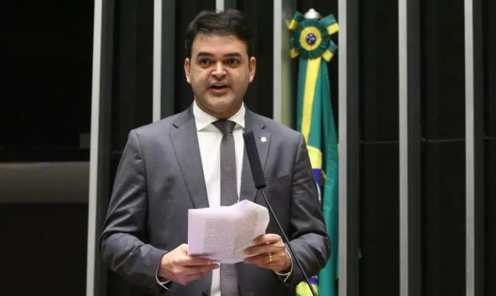 Projeto de lei garante financiamento a representantes comerciais para frota