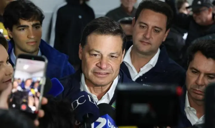 Sandro Alex agradece 1,5 milhão de votos, reconhece vitória de Moro e se despede da campanha