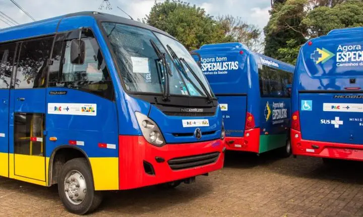 Saúde de Terra Roxa novo micro-ônibus para transporte de pacientes