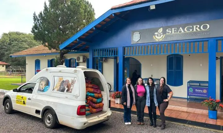 Seagro realiza entrega de ração para ONGs de proteção animal de Palotina