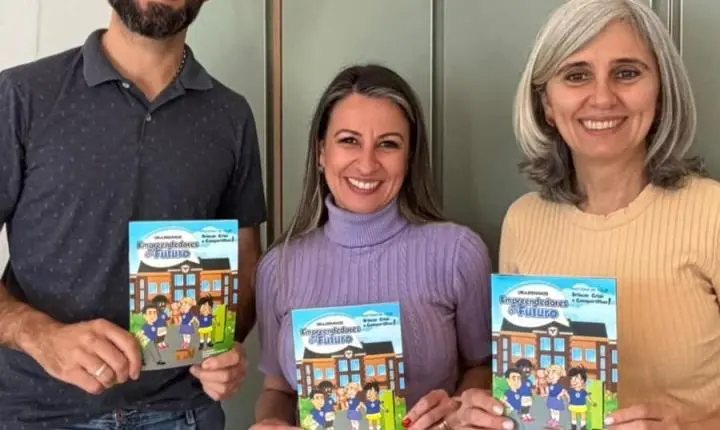 SEBRAE entrega material de Cultura Empreendedora para escolas da rede municipal de Palotina