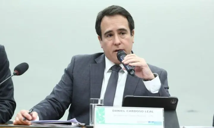 Secretário do Tesouro Nacional projeta redução da dívida pública com crescimento e metas fiscais