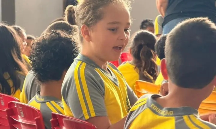 Terra Roxa amplia tecnologia nas escolas com novos Chromebooks