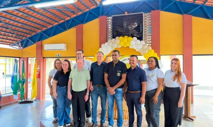 Terra Roxa amplia tecnologia nas escolas com novos Chromebooks