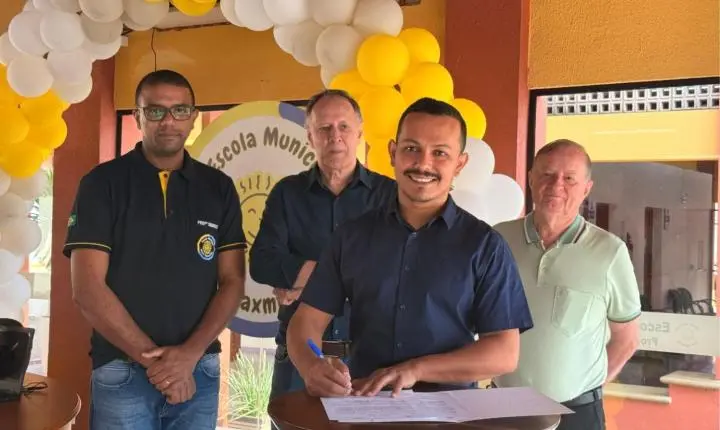 Terra Roxa amplia tecnologia nas escolas com novos Chromebooks