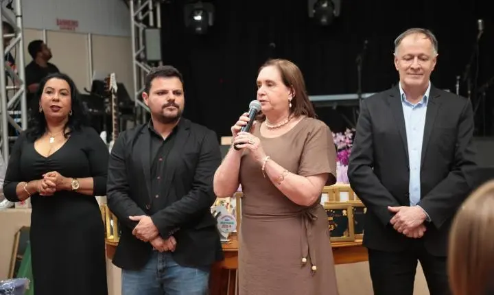 Terra Roxa celebra o Dia dos Professores com noite de confraternização e reconhecimento