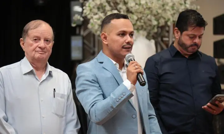 Terra Roxa celebra o Dia dos Professores com noite de confraternização e reconhecimento